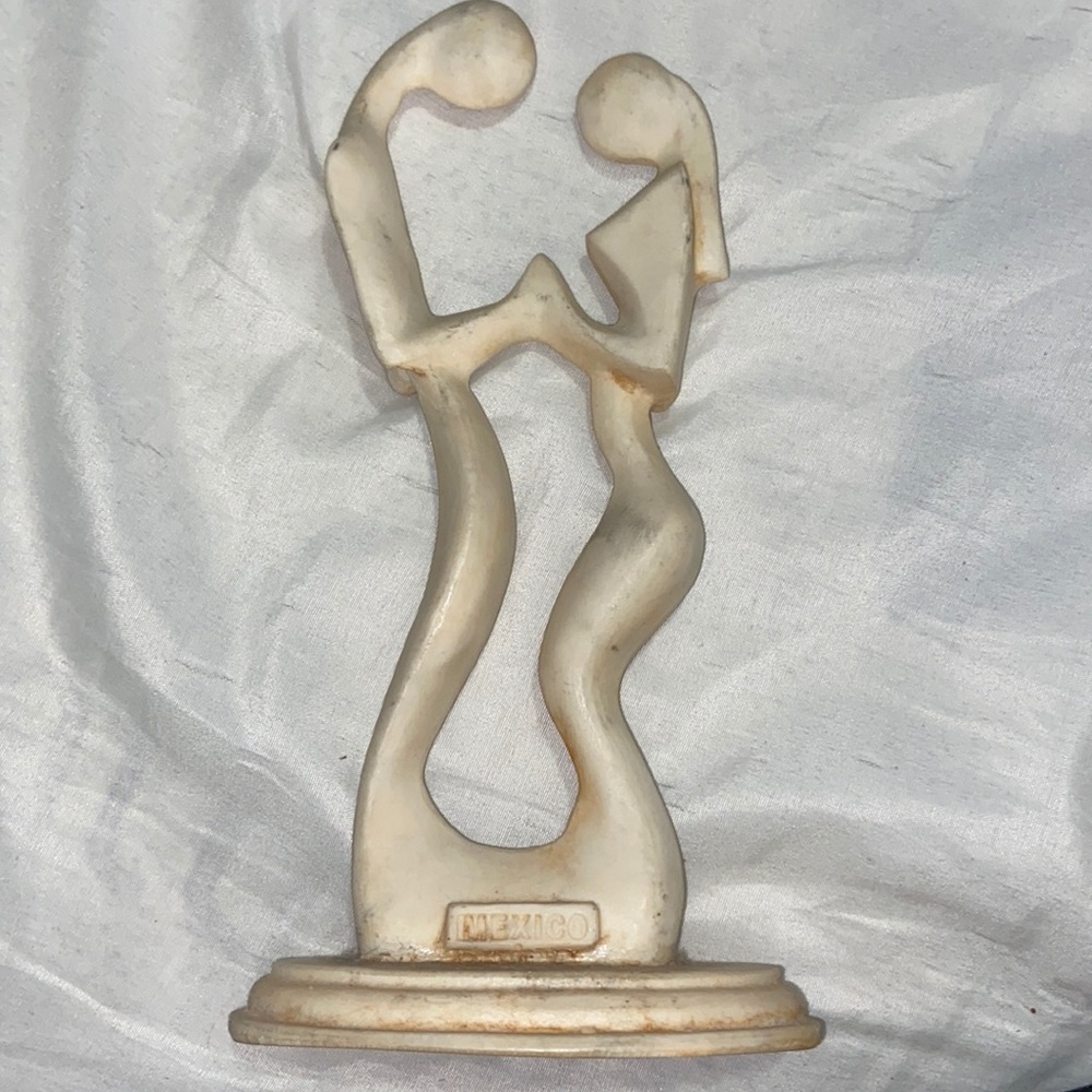 Man and women statue